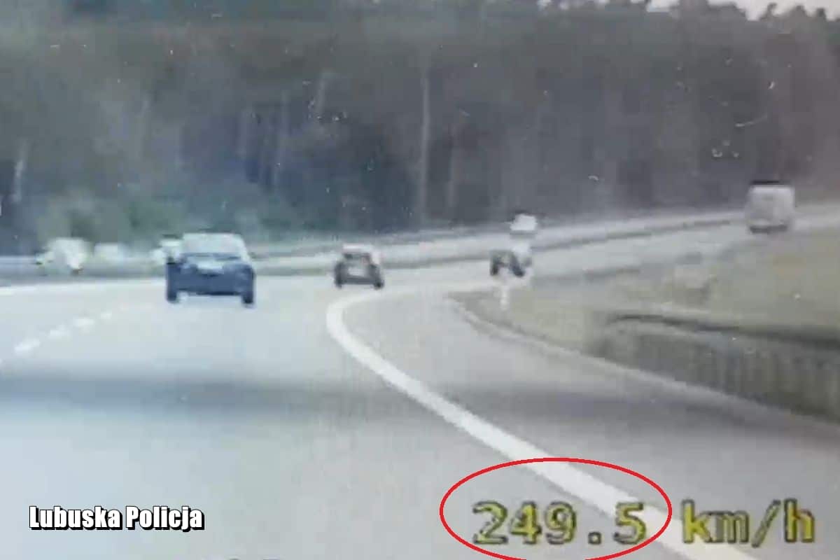 Uciekając przed policjantami popełnił 30 wykroczeń /film/