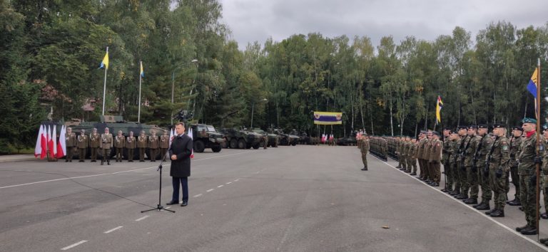 Błaszczak: Na granicy powstało już ponad 80 km ogrodzenia