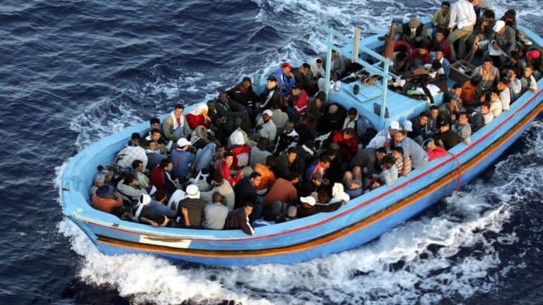 We wrześniu szlakami śródiemnomorskimi do Europy przybyło przeszło 16 tysięcy imigrantów