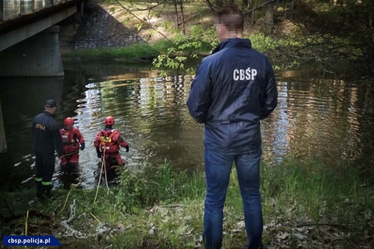 Odzyskano cztery sejfy, w jednym sprawcy zostawili pieniądze