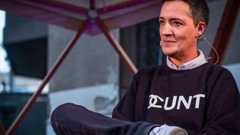 Transseksualistka domaga się… przemieniania katedry Notre Dame w centrum LGBT
