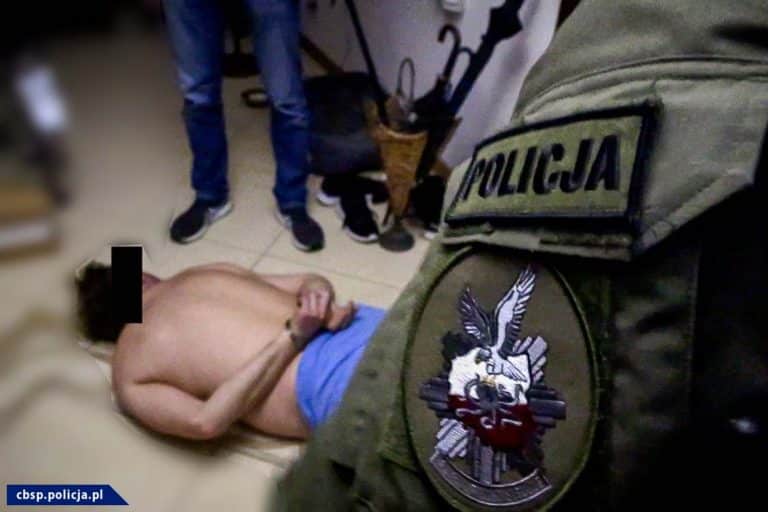 Ponad 100 funkcjonariuszy CBŚP, KWP i KAS brało udział w rozbiciu gangu