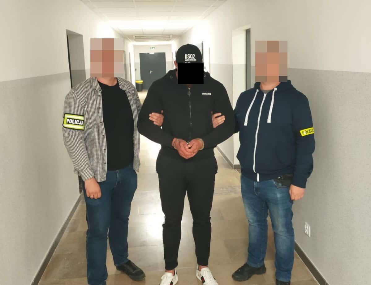 Werbował przestępców do oszust „na policjanta”