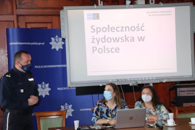 Pracownicy Muzeum Polin szkolą polską policję na temat antysemityzmu