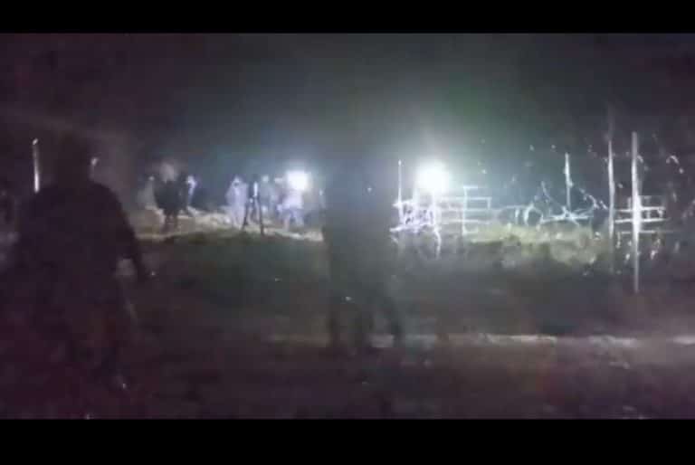 W rejonie Białowieży odparto atak migrantów wspieranych przez białoruskie służby /film/