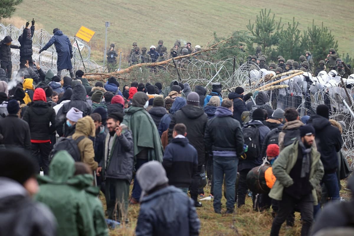 Monachium zaproponowało przyjęcie migrantów obozujących przy polsko-białoruskiej granicy