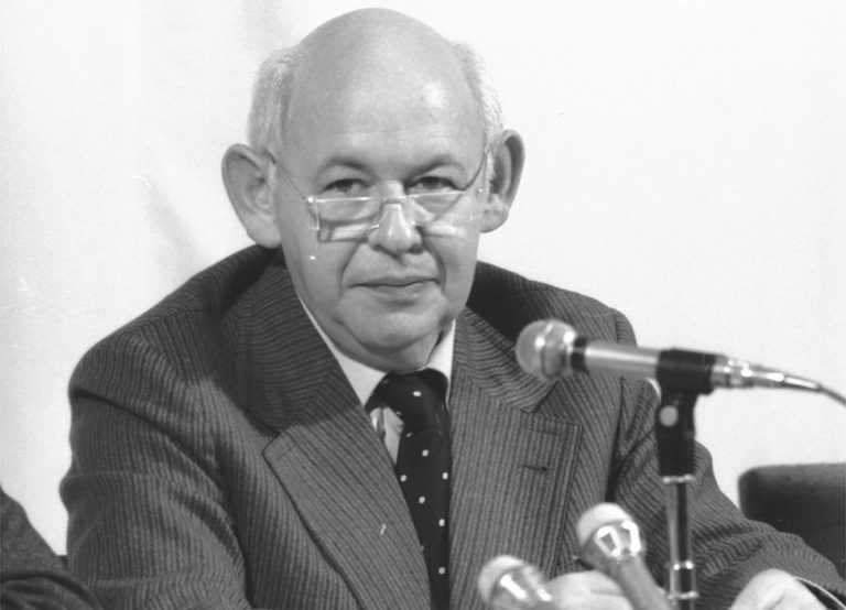 Skandal! Jerzy Urban ma zostać pochowany na Powązkach Wojskowych