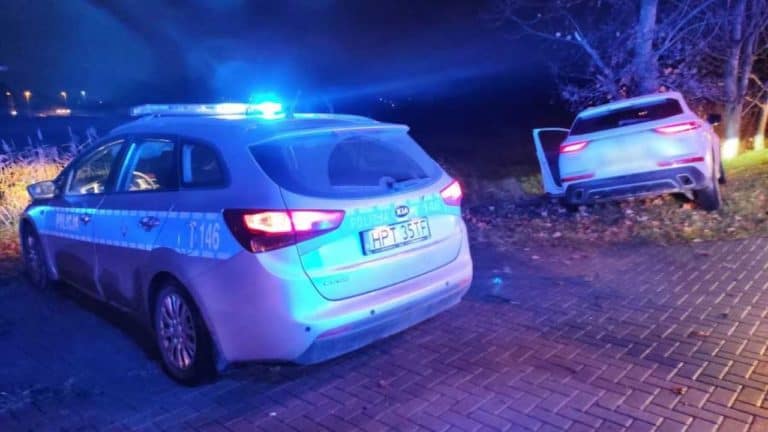 Syn prezydenta Olsztyna pijany jechał pod prąd i wylądował w rowie?