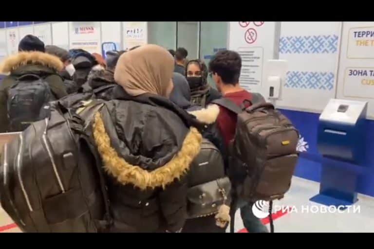Setki migrantów z Białorusi zdecydowały się na powrót do domu