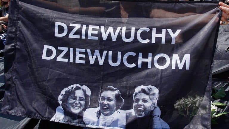 Feministki na święta życzą… udanych aborcji