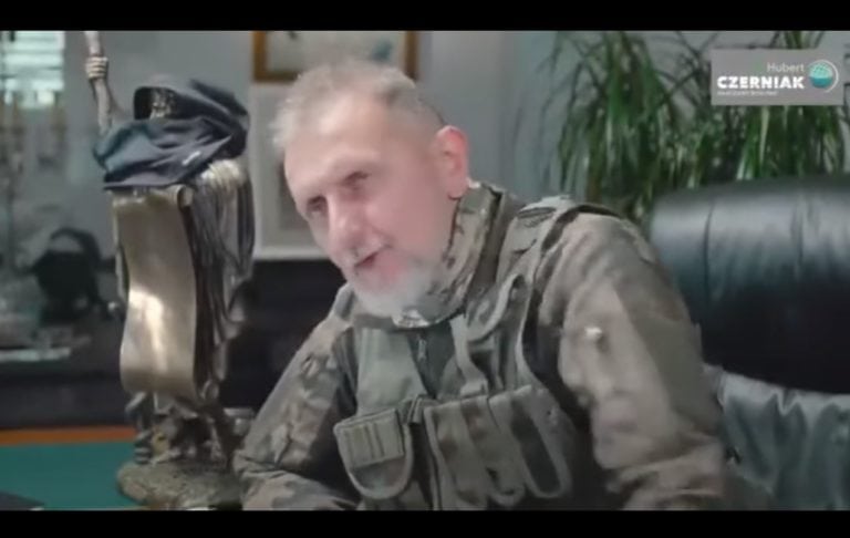 Weteran ZOMO dr Hubert Czerniak demaskuje niecne plany reptilian/film/