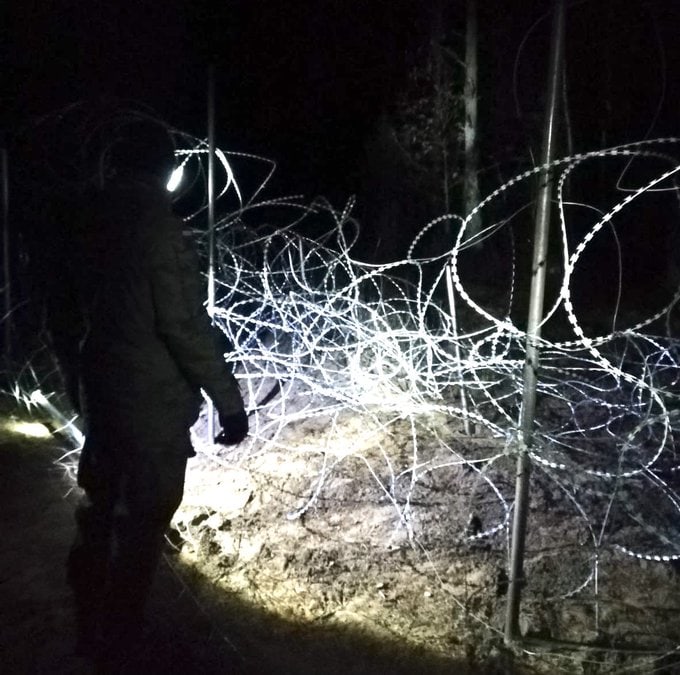 Kolejny atak na polską granicę przy wsparciu białoruskich służb