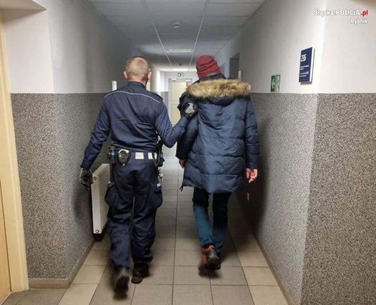 Nie mógł utrzymać się na nogach, ale wsiadł za kierownicę