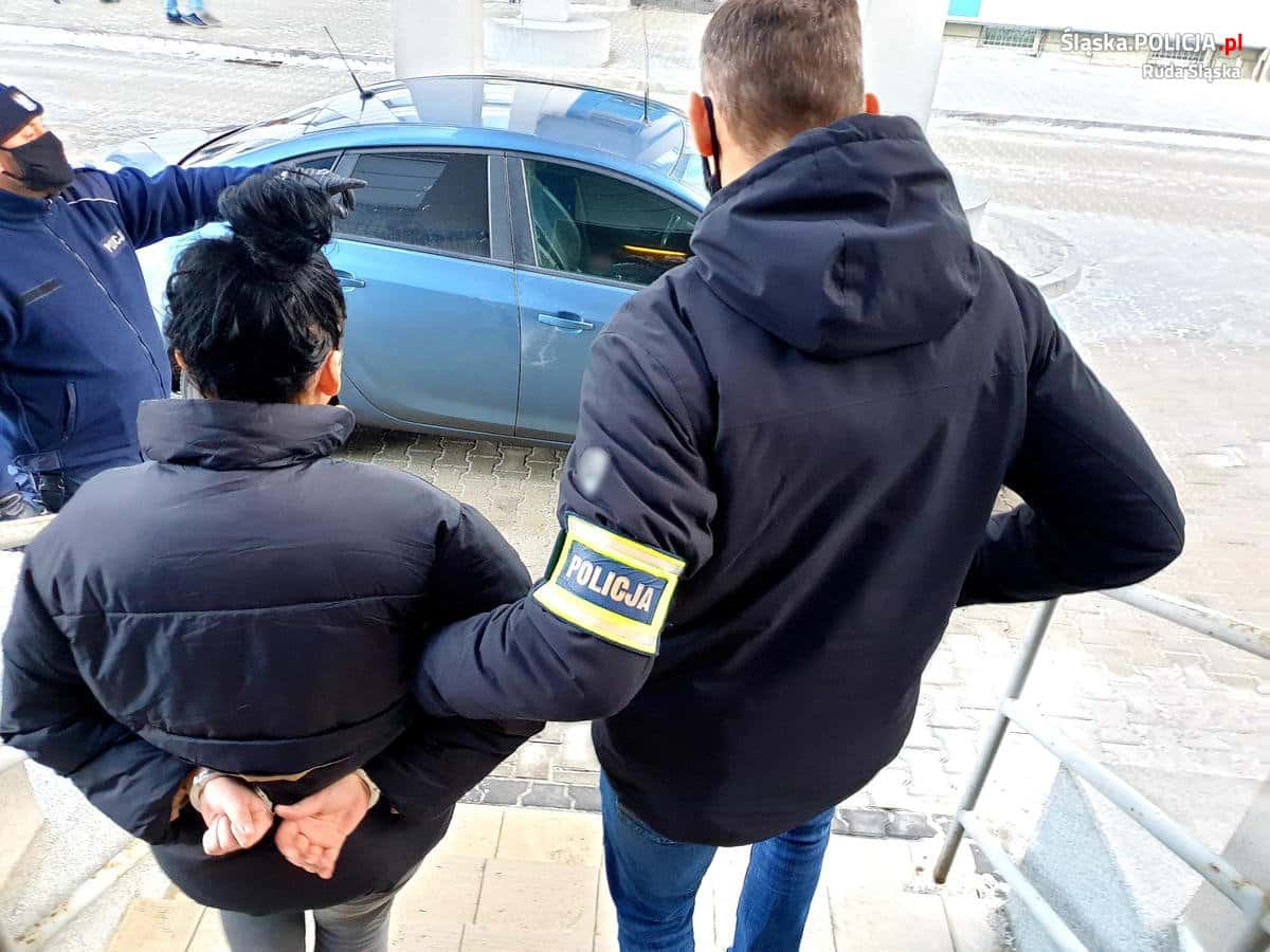 Handlowała narkotykami w szkole i wśród rówieśników