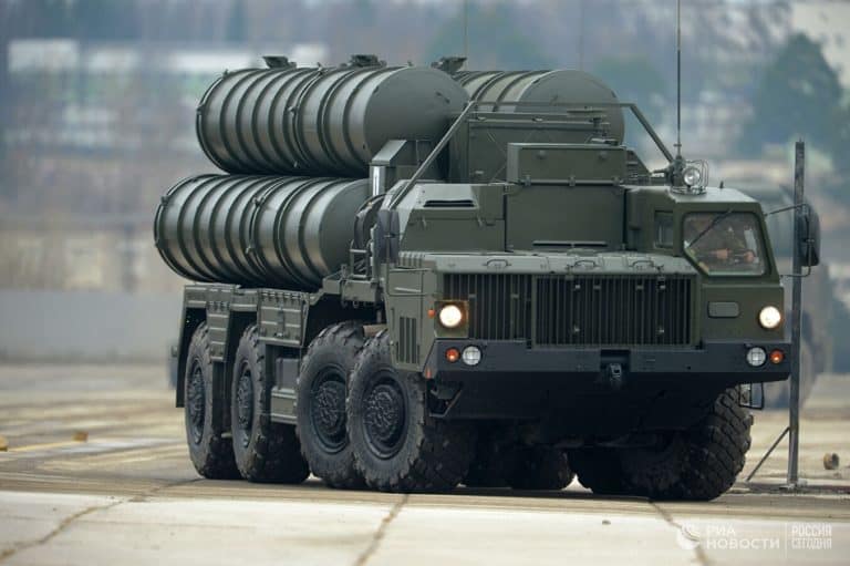 Turcja gotowa będzie rozmawiać o przekazaniu Ukrainie systemów S-400, ale…