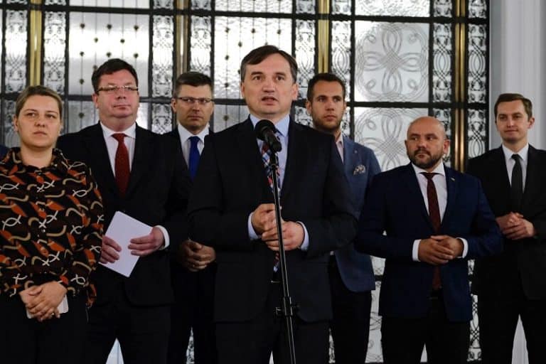 „Solidarna Polska” znika z politycznej mapy Polski. Co w zamian?