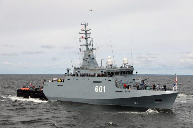 Błaszczak zapowiada zamówienie w najbliższym czasie kolejnych trzech niszczycieli min typu Kormoran II