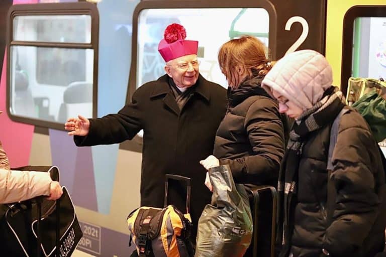 Uchodźcy z Ukrainy zamieszkali w Pałacu Arcybiskupów Krakowskich