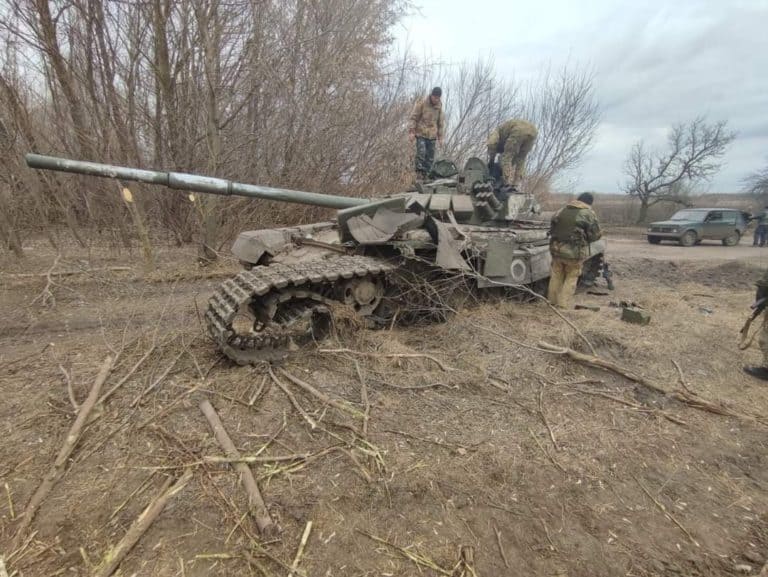Wojska ukraińskie odepchnęły Rosjan na 40 – 60 km od Krzywego Rosgu