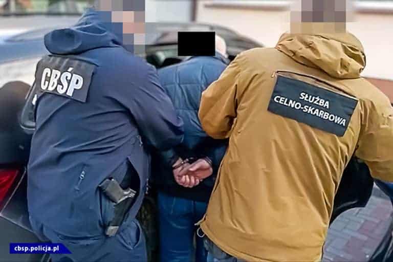 Kolejne uderzenie w mafię VAT-owską. Zatrzymano 5 osób