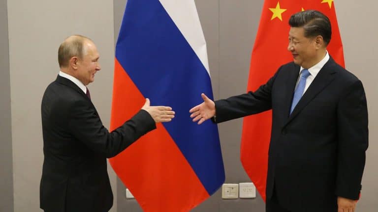 Rosja i Chiny porozumiały się w sprawie ominięcia systemu SWIFT