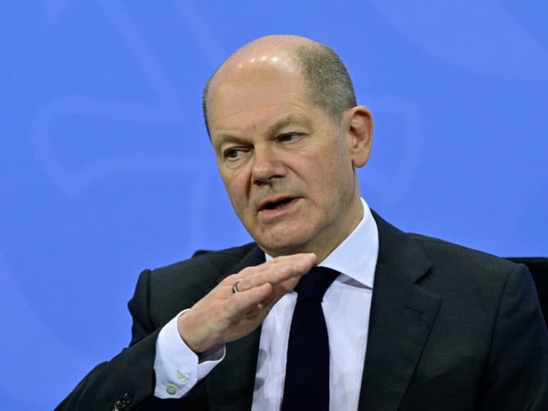 Kanclerz Scholz chce rozmawiać z Putinem. Co na to Putin?
