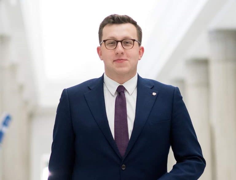Grabarczyk opublikował maila od Korwina: „Putina nie można nazywać zbrodniarzem”