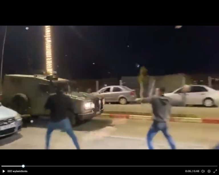 Gwałtowne starcia między Palestyńczykami i siłami izraelskimi koło Ramallah /filmy/
