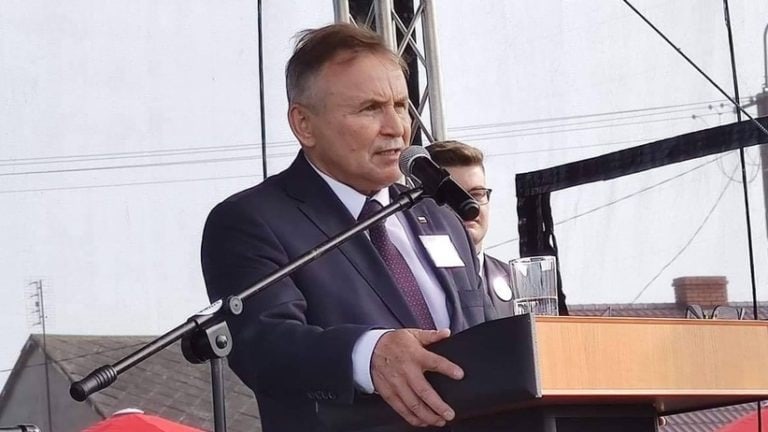 Groźny wypadek posła PiS. Jest w ciężkim stanie