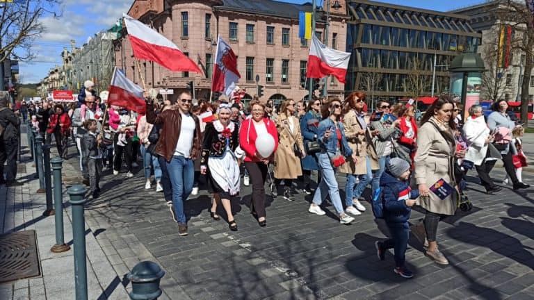 Wielotysięczna Parada Polskości w sercu Wilna