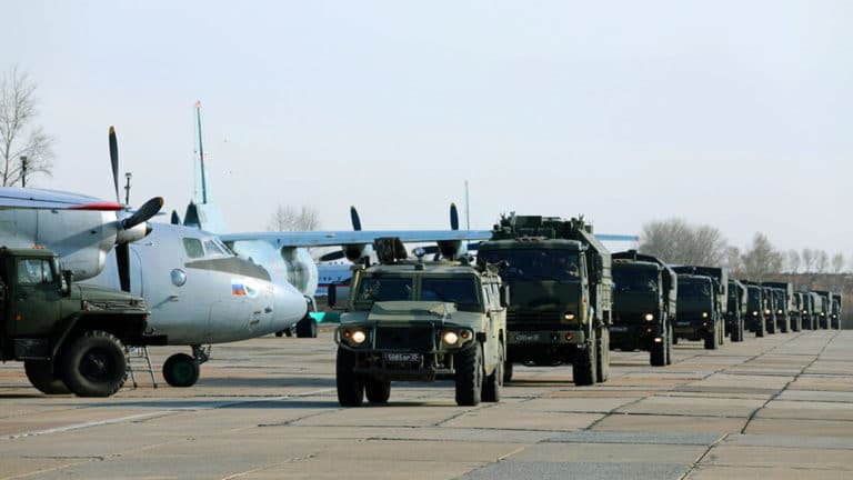 Rosja pospiesznie przerzuca wojska z Syrii na Ukrainę