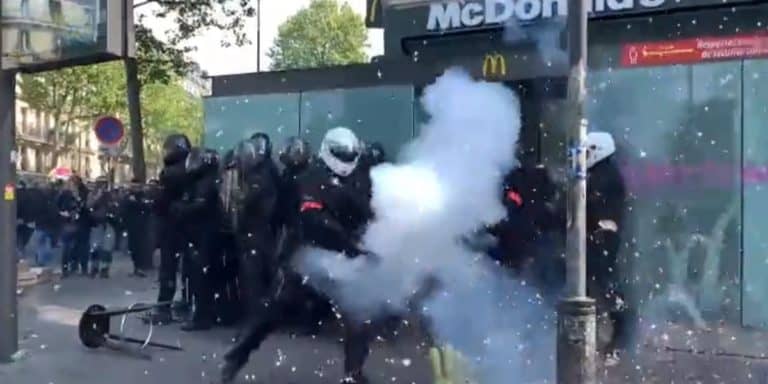 Burdy uliczne, starcia z policją, akty wandalizmu… – 1 maja na ulicach francuskich miast