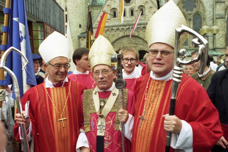 Coraz mocniej iskrzy w relacjach między Stolicą Apostolską i Kościołem niemieckim