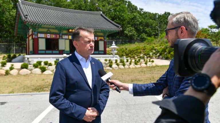 Błaszczak o zakupach koreańskiego uzbrojenia