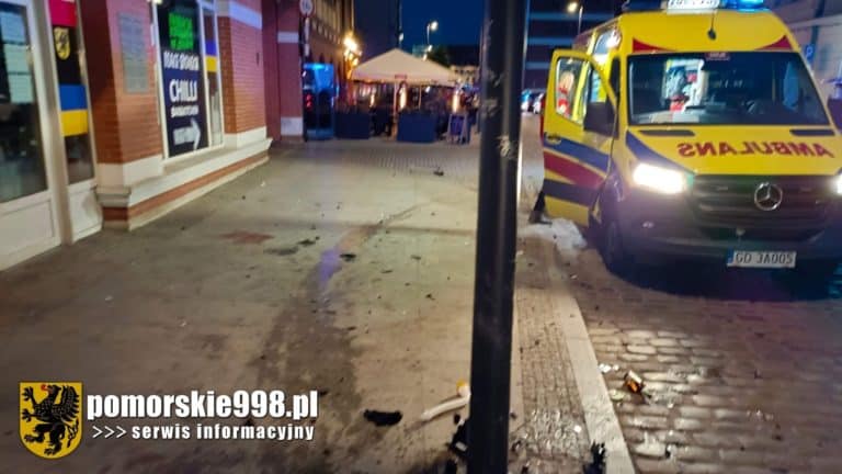 W centrum Gdańska kierowca wjechał w ludzi na deptaku