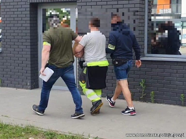 Wrocławscy Łowcy Głów namierzyli mężczyznę poszukiwanego od blisko 20 lat