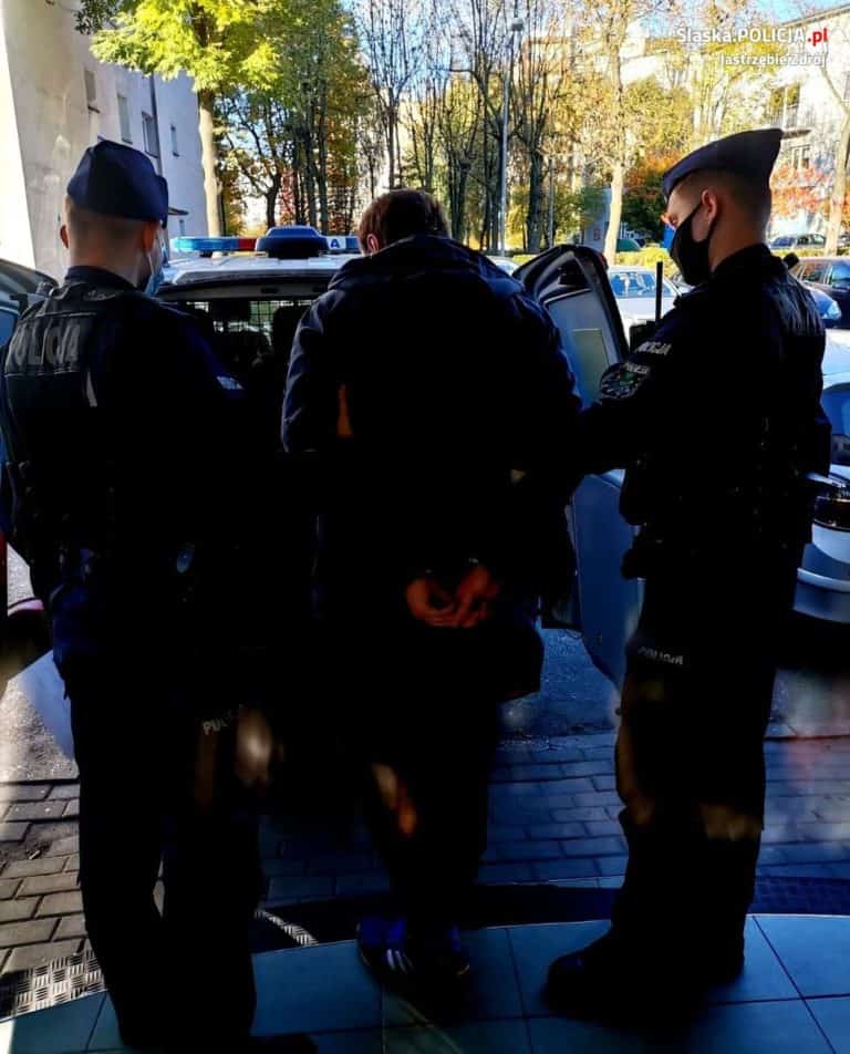 Zatrzymani za wyłudzanie morfiny i „pranie brudnych pieniędzy”