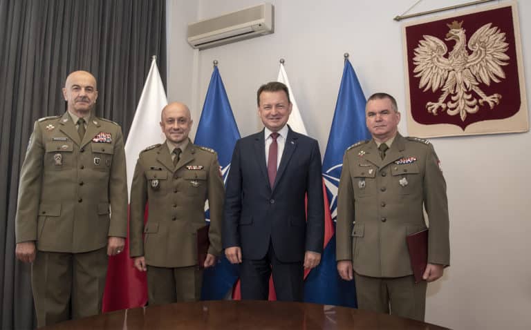 Szef MON Mariusz Błaszczak wyznaczył nowych dowódców