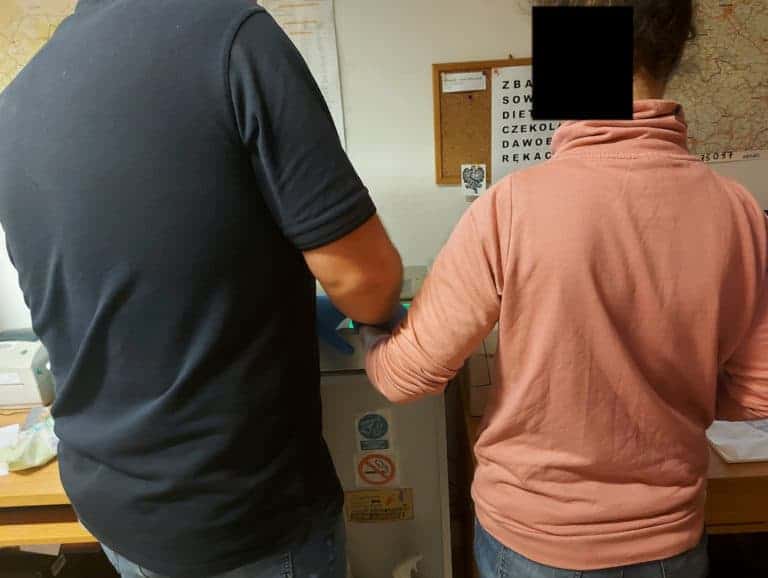 Policjanci udali się na interwencję, znaleźli w piwnicy uwięzionego 10-latka