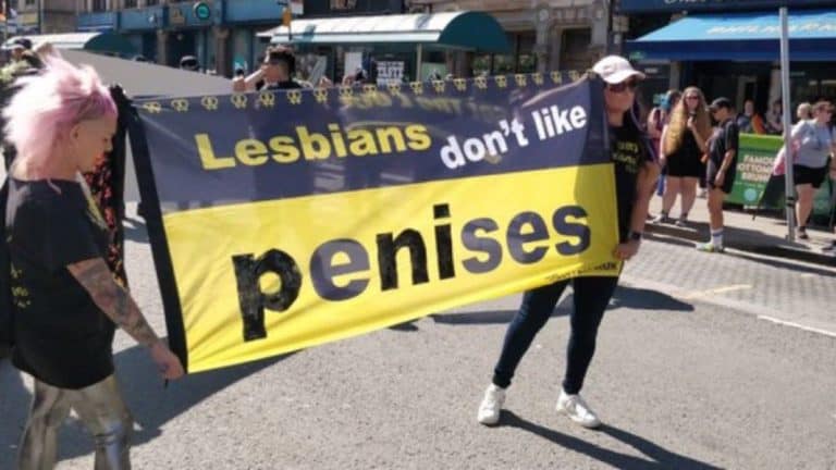 Lesbijki zostały wyrzucone z parady równości