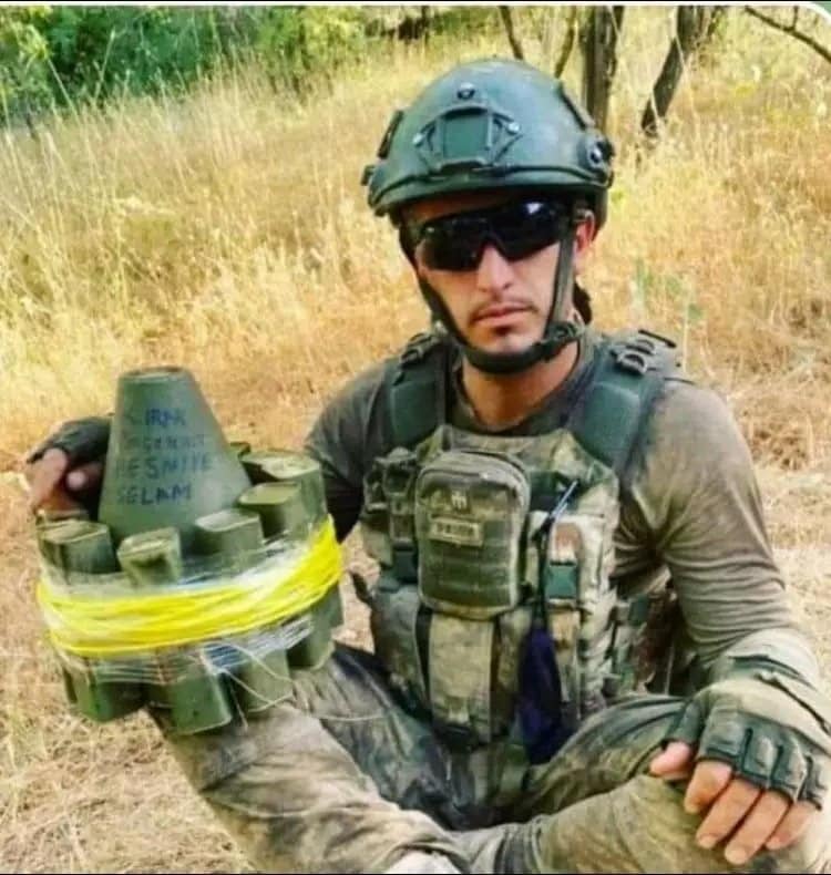 Kurdowie nazywają je „taktycznymi bombami atomowymi”. Służą Turkom do niszczenia jaskiń i tuneli