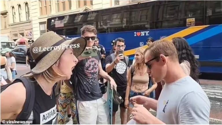 Weganka wpadła w furię, bo chłopak jadł szaszłyk z mięsem