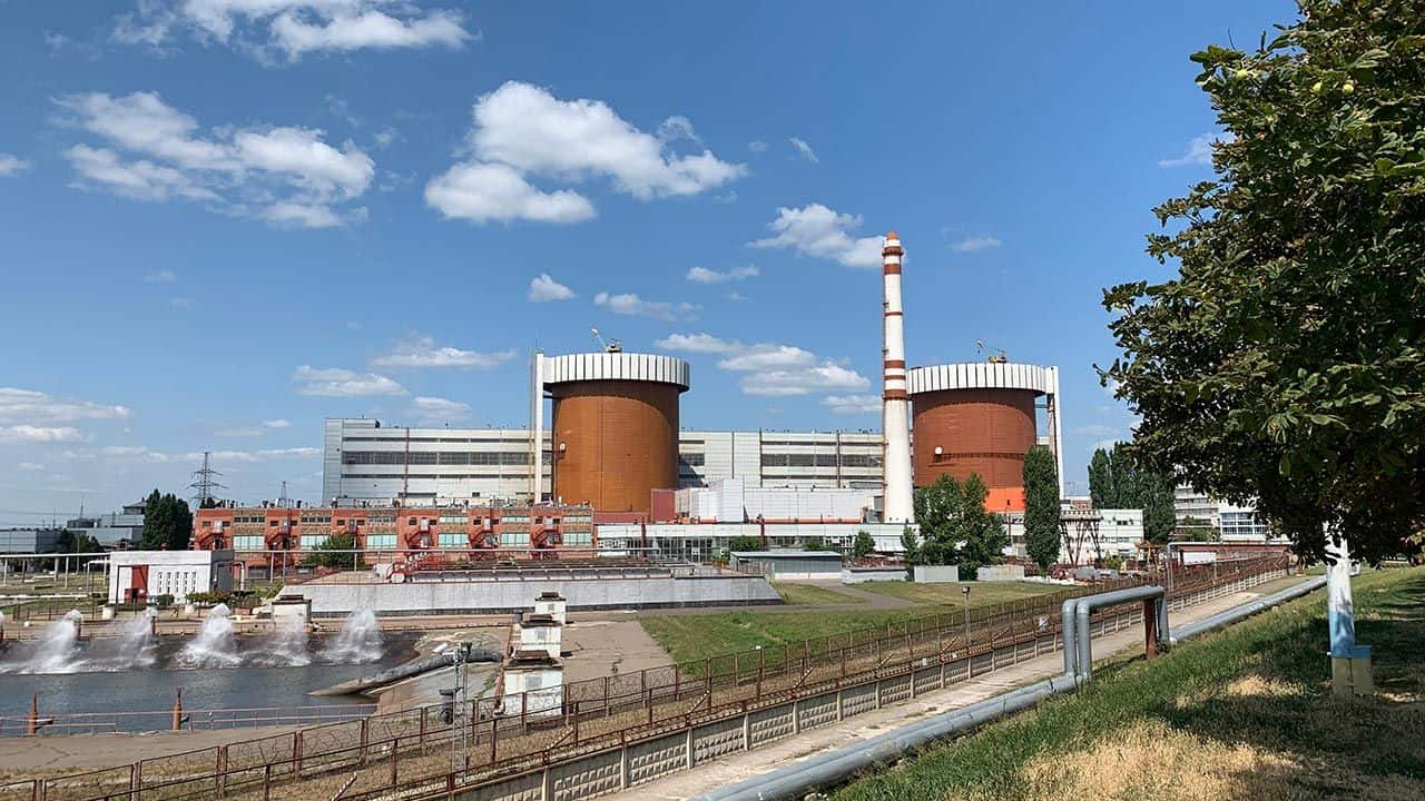 Rosyjski ostrzał rakietowy elektrowni jądrowej w obwodzie mikołajowskim