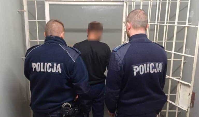 Złodziej włamał się do plebanii, najadł się i napił, po czym… zasnął
