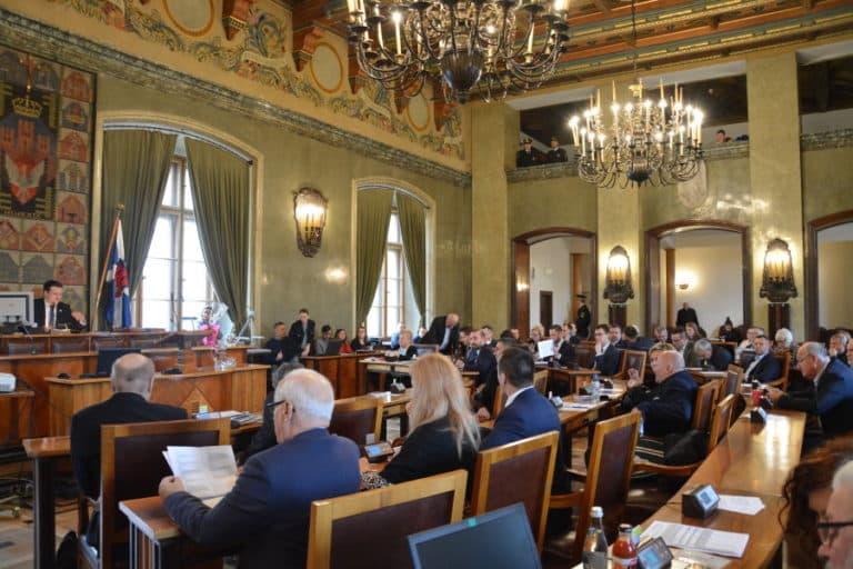 Kompromitacja Rady Miasta Krakowa. Nagroda dla antypolskiej pisarki