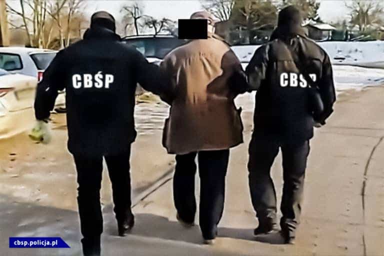 Chciał kupić broń, żeby zabić policjanta. Jest w rękach policji