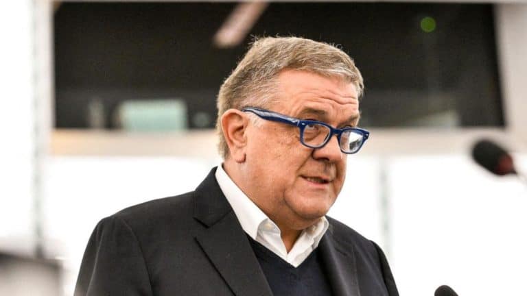 Panika w Brukseli. Antonio Panzeri będzie sypał w zamian za niższy wyrok