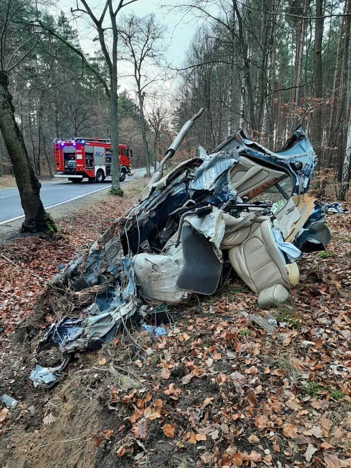 15-latek wziął kluczyki od jaguara swojego ojca. Razem z kolegą zginęli w Nowy Rok