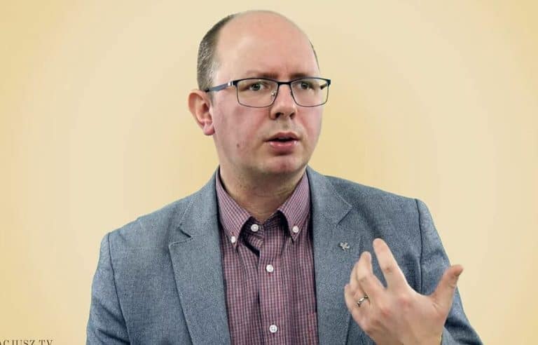 Szef Komisji ds. Pedofilii chce kary dla dziennikarza, który ujawnił aferę pedofilską