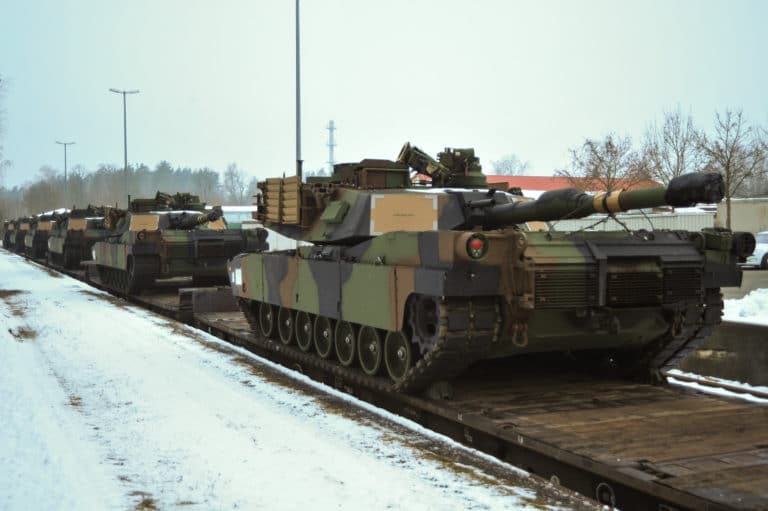 Ukraina może pozyskać Abramsy wcześniej: rozważają przekazanie czołgów z zasobów Pentagonu